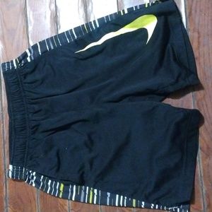Nike Shorts w/pockets